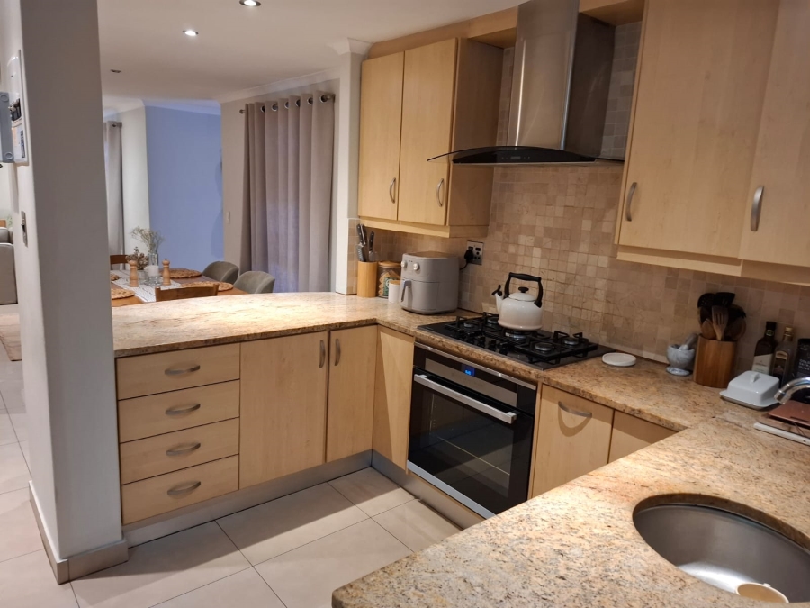To Let 3 Bedroom Property for Rent in De Bron Western Cape